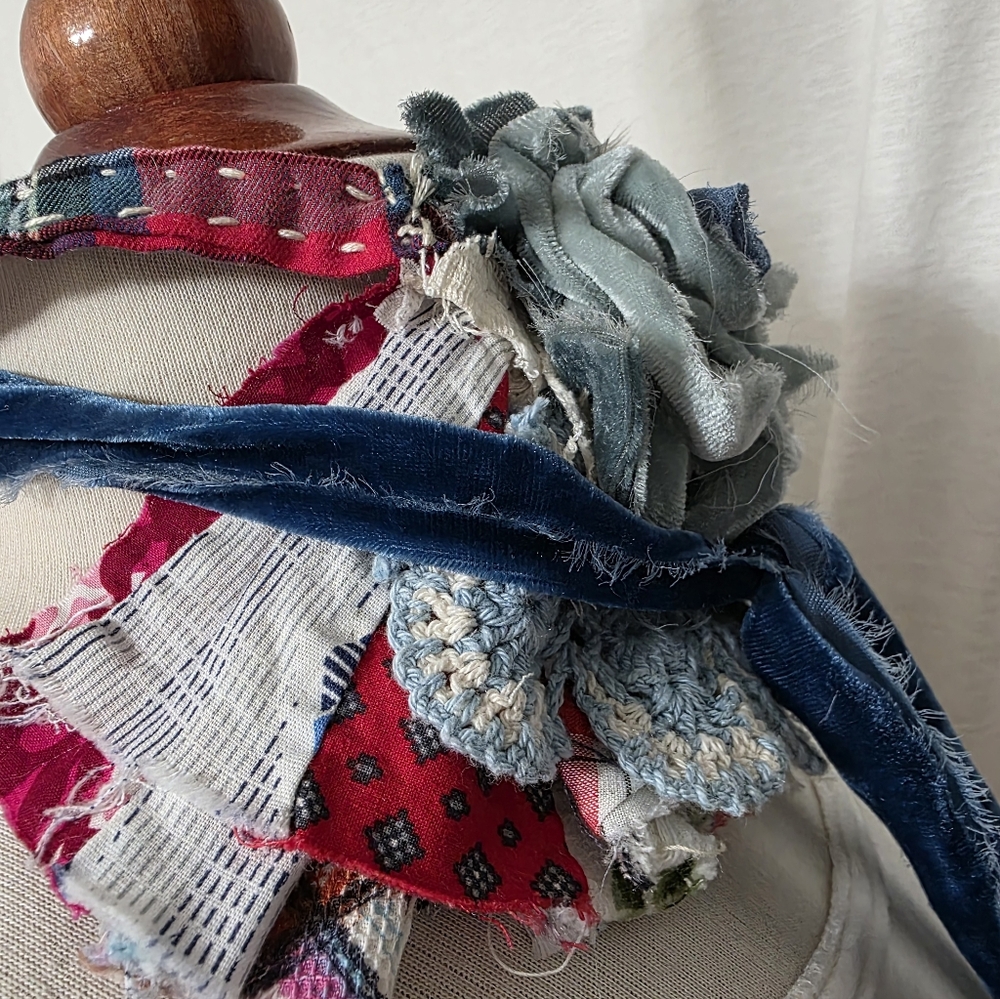 JABOT MOSSIE ANNA ARTISAN DESIGN OOAK NWT Vintage Textiles - Picture 6 of 14